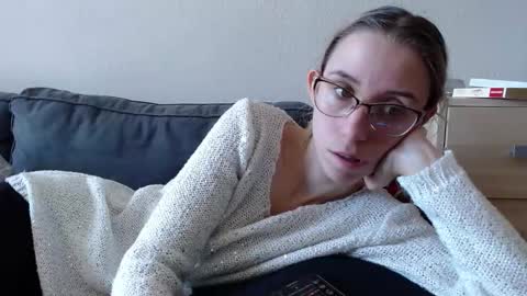 Snapshot of barelylegalblondy chatting on 02-26-26, 09:52 Lena online show from 02-26-26, 09:52