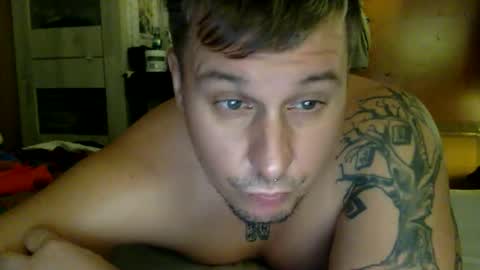 Snapshot of barli89x chatting on 11-21-25, 01:37 barli89x online show from 11-21-25, 01:37