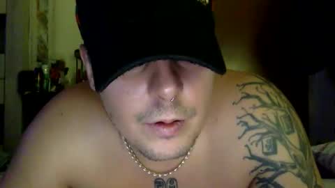 Snapshot of barli89x chatting on 12-18-25, 11:33 barli89x online show from 12-18-25, 11:33