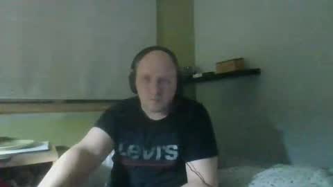 Snapshot of bart_poland chatting on 10-04-25, 09:57 bart_poland online show from 10-04-25, 09:57