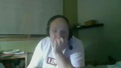 Snapshot of bart_poland chatting on 10-10-25, 10:53 bart_poland online show from 10-10-25, 10:53