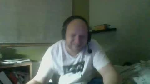 Snapshot of bart_poland chatting on 10-22-25, 10:20 bart_poland online show from 10-22-25, 10:20