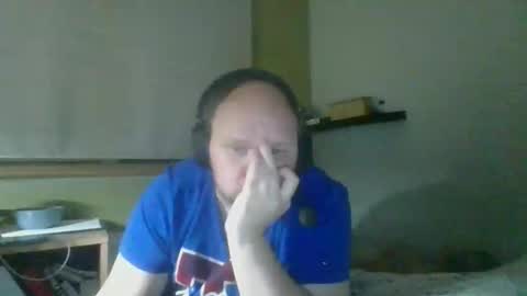 Snapshot of bart_poland chatting on 10-26-25, 10:04 bart_poland online show from 10-26-25, 10:04