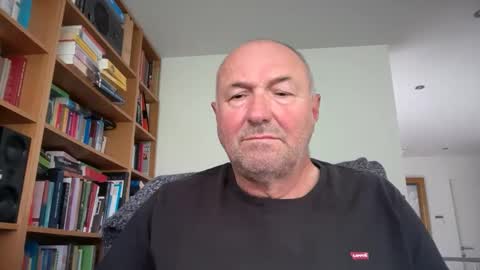 Snapshot of bartvel chatting on 04-21-26, 09:04 bartvel online show from 04-21-26, 09:04