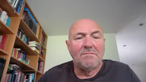 Snapshot of bartvel chatting on 04-28-26, 09:47 bartvel online show from 04-28-26, 09:47