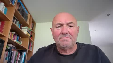 Snapshot of bartvel chatting on 04-29-26, 09:24 bartvel online show from 04-29-26, 09:24