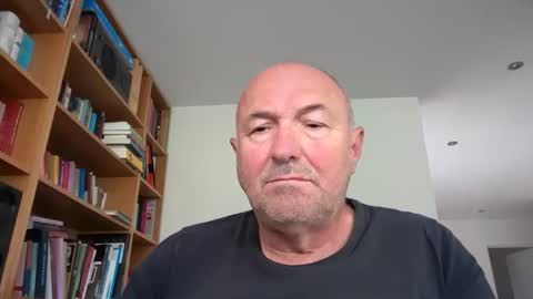 Snapshot of bartvel chatting on 05-11-26, 09:37 bartvel online show from 05-11-26, 09:37