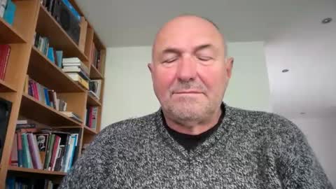 Snapshot of bartvel chatting on 05-20-26, 08:20 bartvel online show from 05-20-26, 08:20