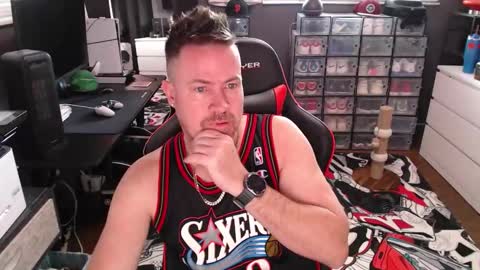 Snapshot of basketballjerseygang chatting on 12-03-25, 04:05 Jordan online show from 12-03-25, 04:05