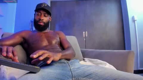 Bastian. online show from 11-10-25, 12:04