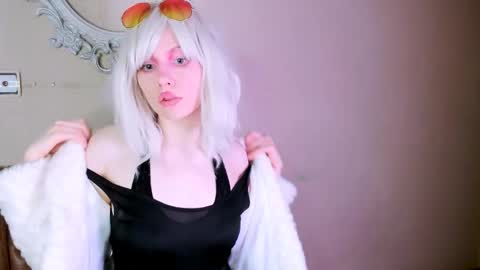 Ask me  online show from 04-24-26, 10:56
