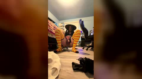 bathingcat online show from 04-19-26, 12:33