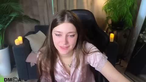 Snapshot of batty_sweetie chatting on 05-31-26, 07:37 Jessica online show from 05-31-26, 07:37