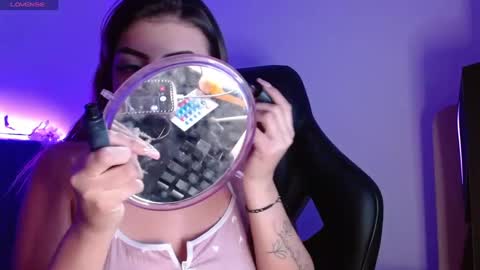 Snapshot of bay_babe chatting on 02-01-25, 01:23 bay_babe online show from 02-01-25, 01:23