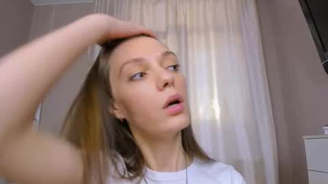 Snapshot of bb_lourels_ chatting on 09-12-25, 03:12 Lourel I will be here on and online show from 09-12-25, 03:12