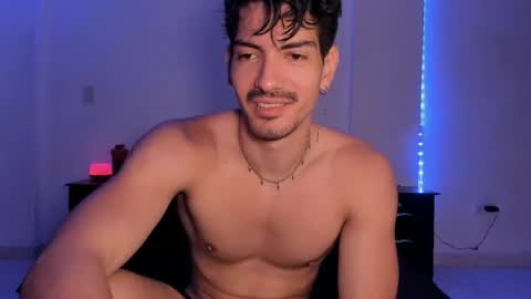 Valentino online show from 01-10-25, 06:49