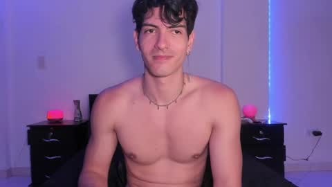 Valentino online show from 01-19-25, 12:28