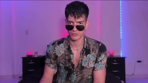 Valentino online show from 02-02-25, 02:38