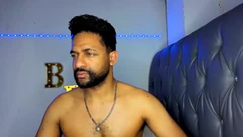 john online show from 04-12-26, 03:44