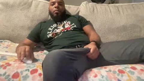 Snapshot of bbcfun44 chatting on 12-26-24, 01:21 Zaddy online show from 12-26-24, 01:21