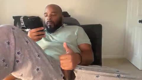 Snapshot of bbcfun44 chatting on 11-21-25, 10:41 Zaddy online show from 11-21-25, 10:41