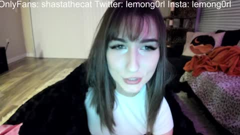 Snapshot of bbshasta chatting on 01-23-25, 03:26 Shasta online show from 01-23-25, 03:26