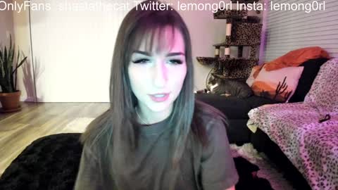 Snapshot of bbshasta chatting on 02-08-25, 04:25 Shasta online show from 02-08-25, 04:25