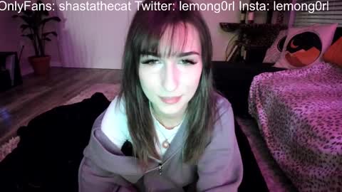 Snapshot of bbshasta chatting on 02-27-25, 04:31 Shasta online show from 02-27-25, 04:31