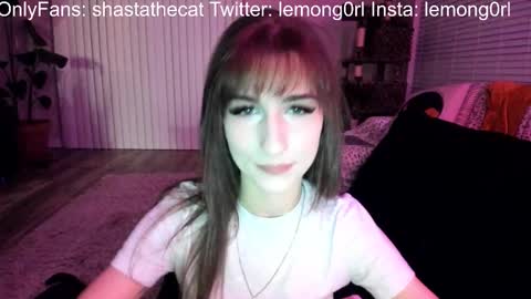 Snapshot of bbshasta chatting on 11-19-25, 04:45 Shasta online show from 11-19-25, 04:45