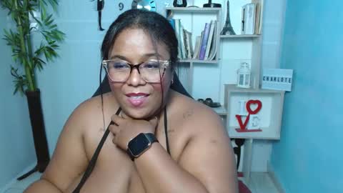 Snapshot of bbw_charlote chatting on 03-03-25, 03:42 Charlote online show from 03-03-25, 03:42