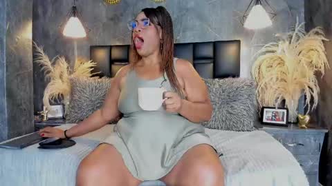Bbwlatina01 online show from 05-31-26, 12:34