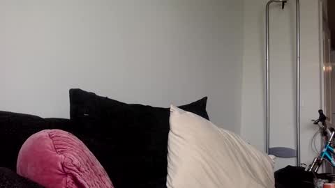 Snapshot of bby2brat chatting on 01-10-25, 06:17 bby2brat online show from 01-10-25, 06:17