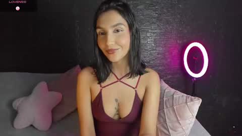 Snapshot of bby_salome_ chatting on 06-17-26, 05:32 salom online show from 06-17-26, 05:32