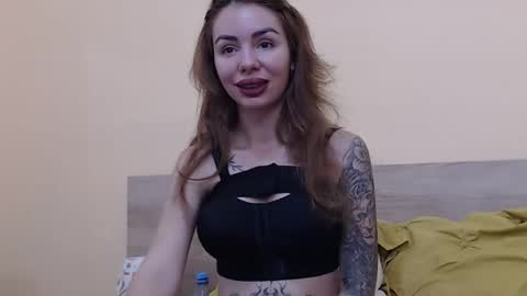 Snapshot of bbymelissa chatting on 10-16-25, 07:53 Melissa online show from 10-16-25, 07:53