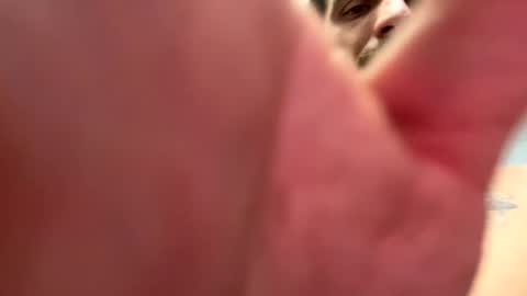 Snapshot of bdoesplashh chatting on 11-25-25, 10:43 bdoesplashh online show from 11-25-25, 10:43