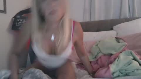 Emma online show from 12-19-24, 08:56