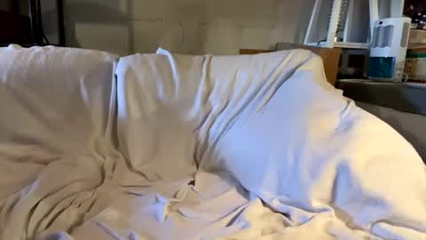 BeachyMILF online show from 03-01-25, 04:00