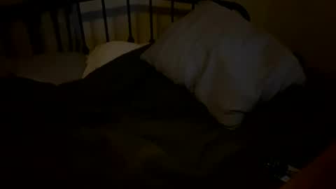 BeachyMILF online show from 10-05-25, 02:54