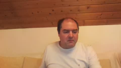 Snapshot of bear037 chatting on 11-08-25, 12:00 bear037 online show from 11-08-25, 12:00