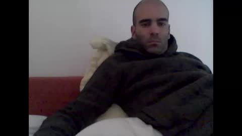 Snapshot of bear14250949 chatting on 11-23-25, 01:11 bear14250949 online show from 11-23-25, 01:11