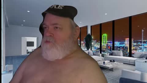 Snapshot of bear4muscle chatting on 12-15-24, 03:34 Dookie online show from 12-15-24, 03:34