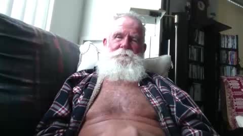 beardbushy online show from 10-12-25, 05:56