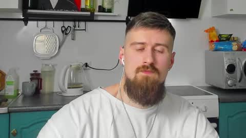 Zeus online show from 03-04-25, 10:49