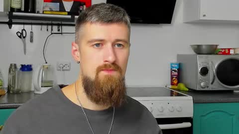 Zeus online show from 09-29-25, 06:57