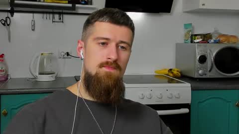 Zeus online show from 10-17-25, 07:16