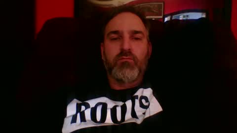 beardedambition online show from 10-24-25, 02:24