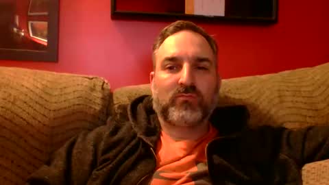 Snapshot of beardedambition chatting on 06-05-26, 02:29 beardedambition online show from 06-05-26, 02:29