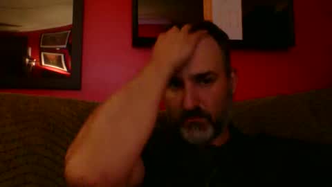 Snapshot of beardedambition chatting on 06-06-26, 07:07 beardedambition online show from 06-06-26, 07:07
