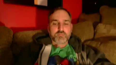 Snapshot of beardedambition chatting on 06-08-26, 12:47 beardedambition online show from 06-08-26, 12:47