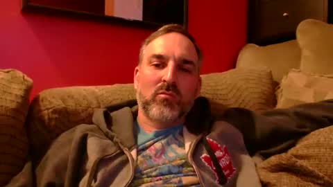 Snapshot of beardedambition chatting on 06-08-26, 11:49 beardedambition online show from 06-08-26, 11:49